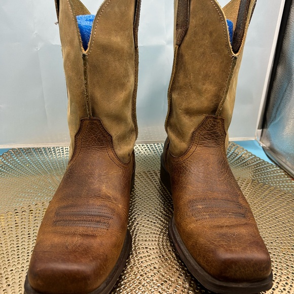 Ariat men 9 rambler cowboy boots